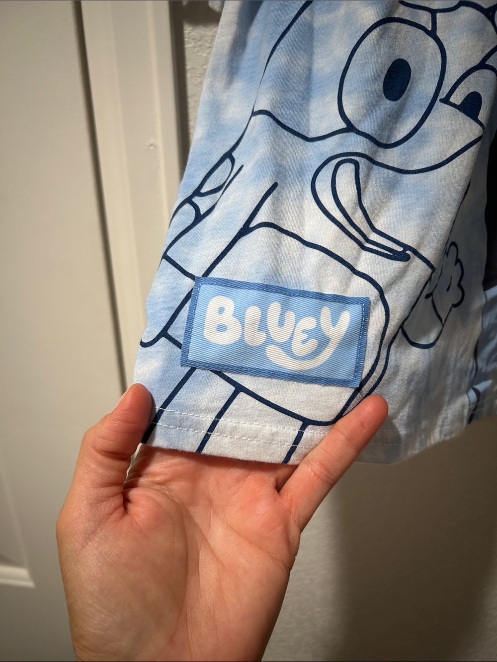 Bluey Kids' Light Blue Graphic Hooded Tee - Picture 2 of 4